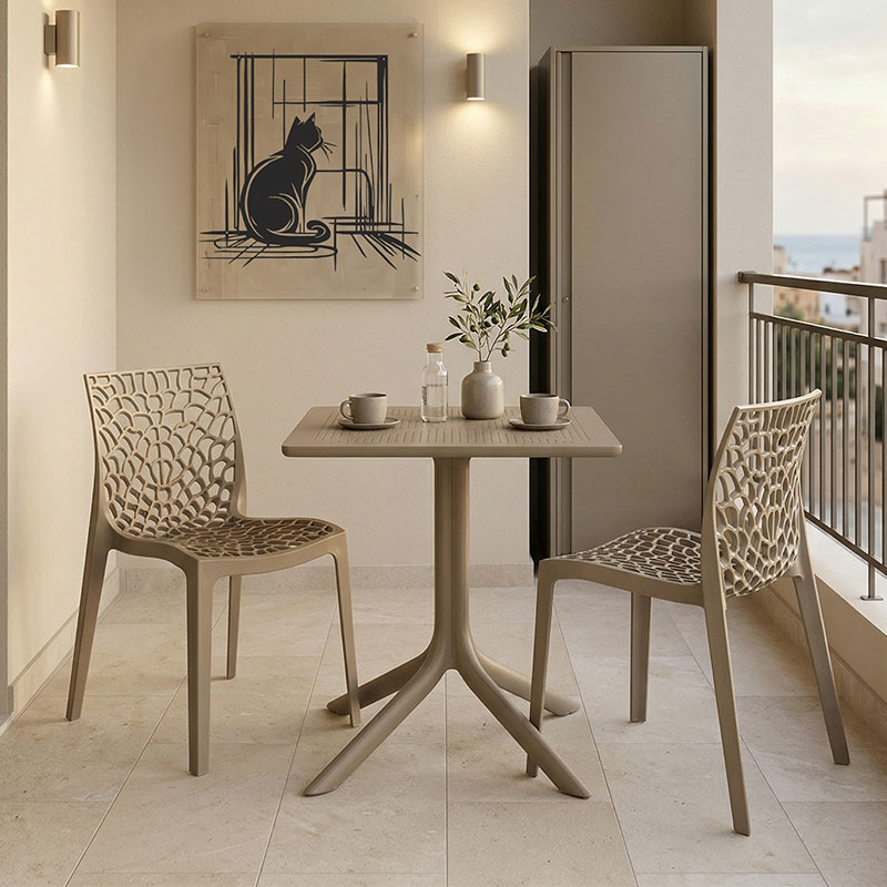 200-001644 Τραπεζαρία Groovy Hush pakoworld σετ 3τεμ cappuccino PP 60x60x76εκ - Image 1